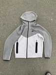 Nike tech fleece grey