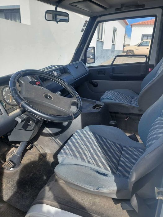 Mercedes MB 100 9 Lugares