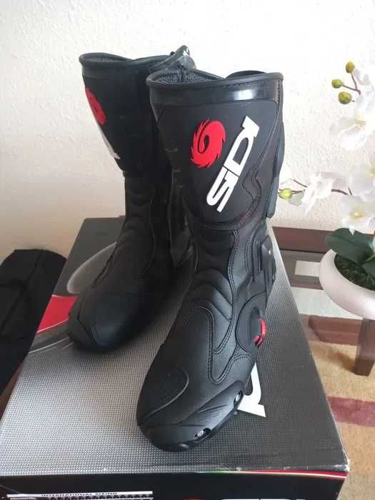 SIDI VERTIGO- obuwie sportowe motobike SIDI VERTIGO, czarno-czerwone