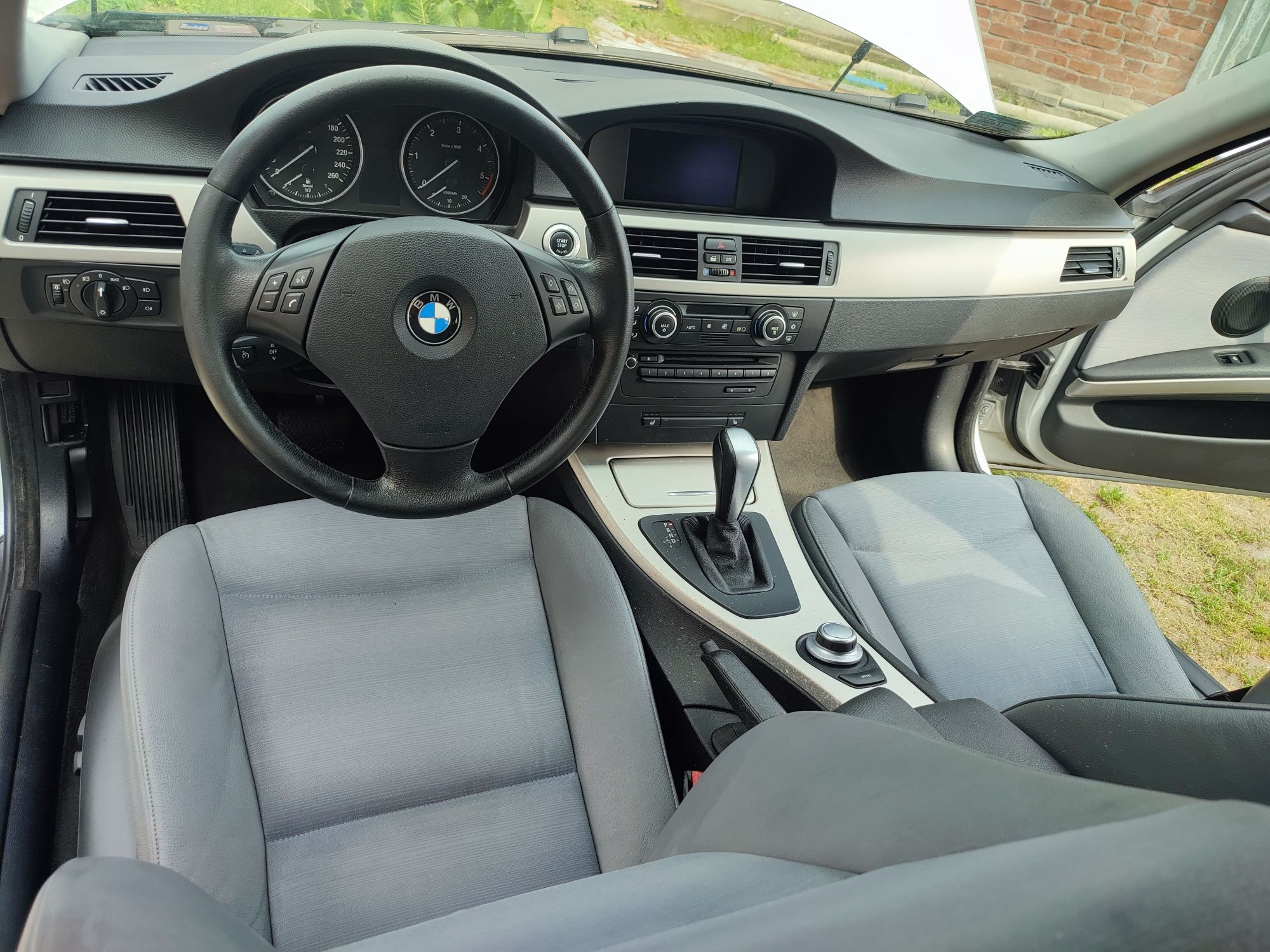 BMW 325d E91 3.0d m57