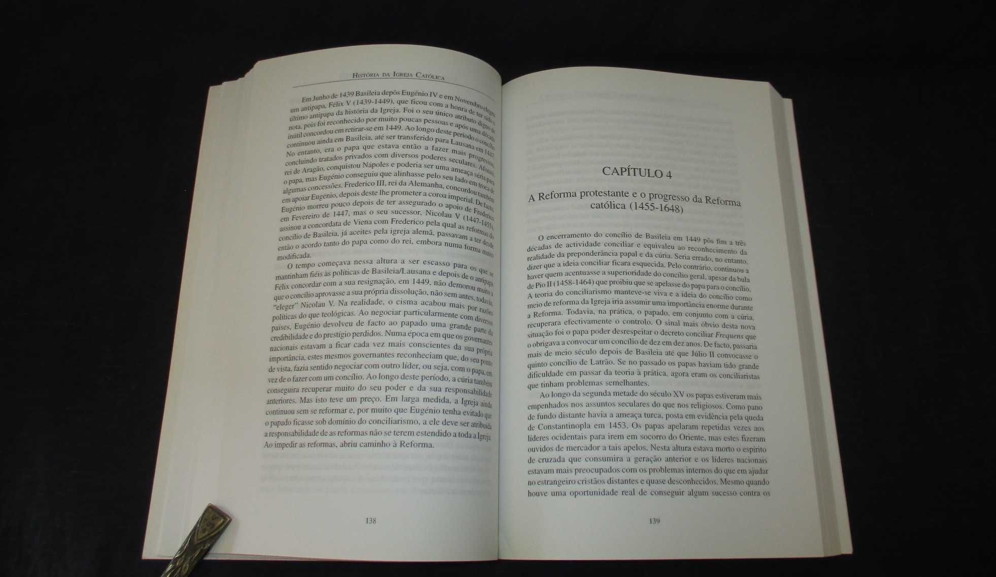 Livro História da Igreja Católica Edições 70