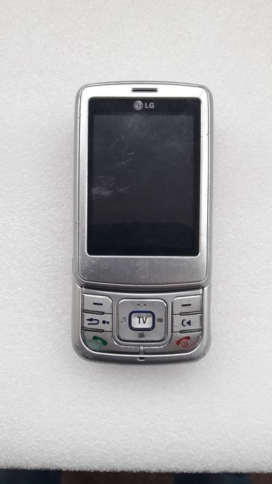 Телефон LG U900 Корея