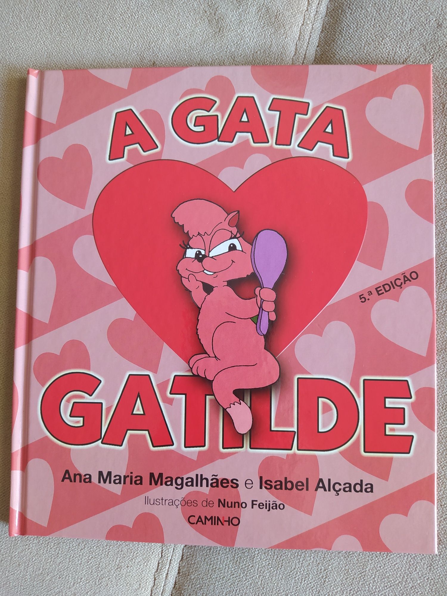 Gata Gatilde, de Ana Maria Magalhães e Isabel Alçada