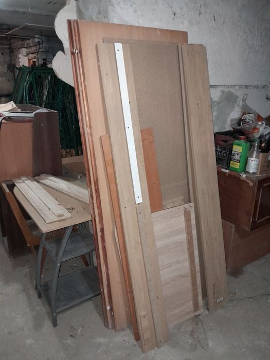 Отдам  бесплатно мебель.