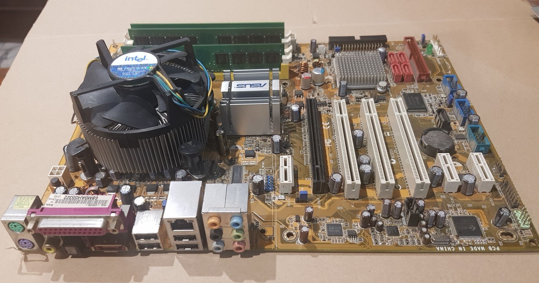 Motherboard Asus P5B + processador CPU Intel 6400