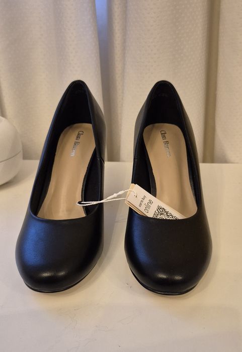 Nowe buty na obcasie Clara Barson 37