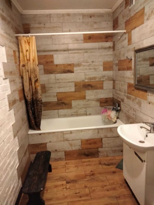 Здам кімнату на підселення в центрі міста для дівчат.