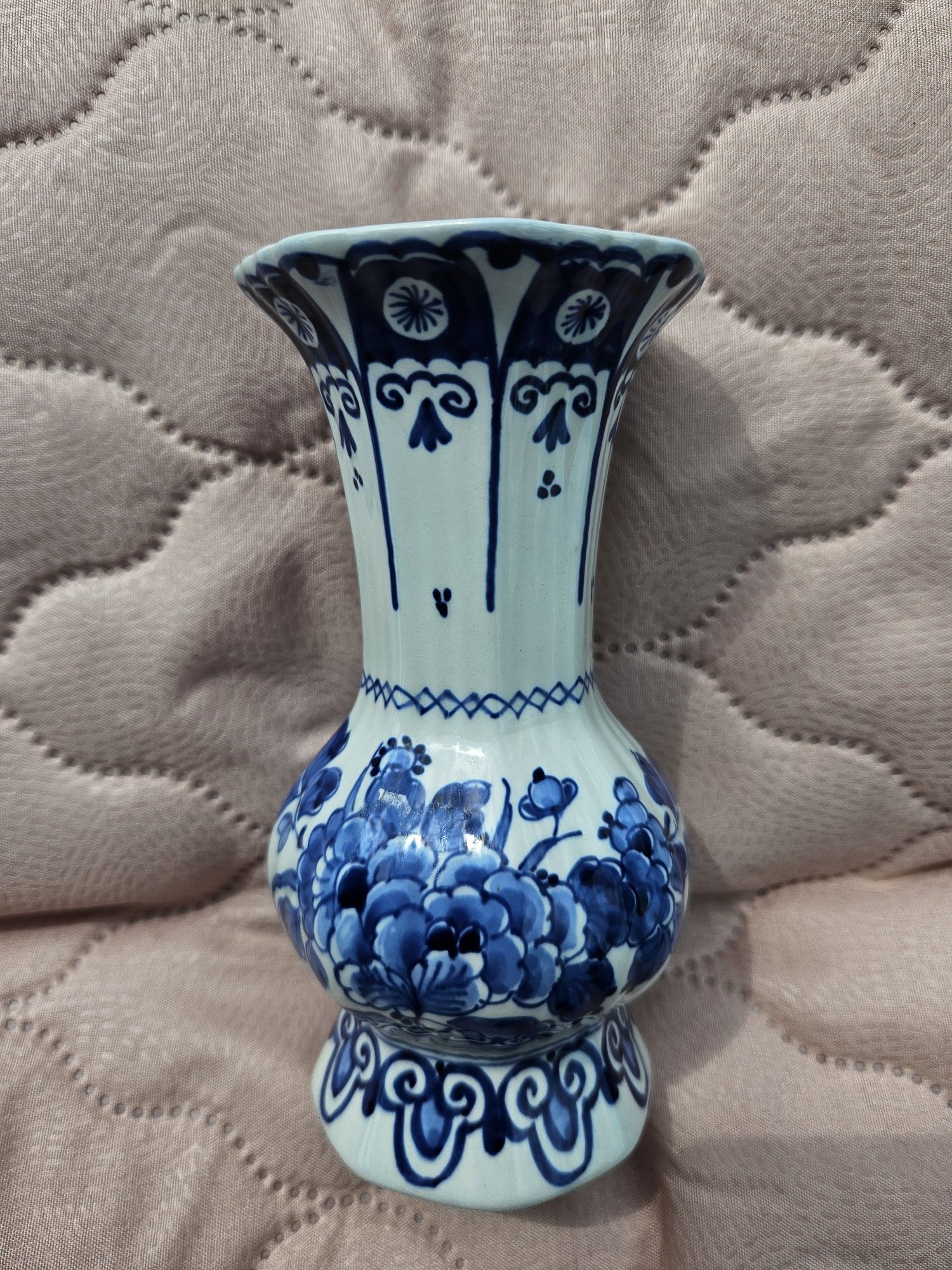 Porcelana Fles (Royal Delft) Delft niebieski mały wazon (1965)Holandia