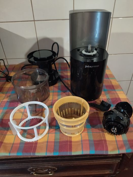 Maquina de sumos Juicepresso CJP-01