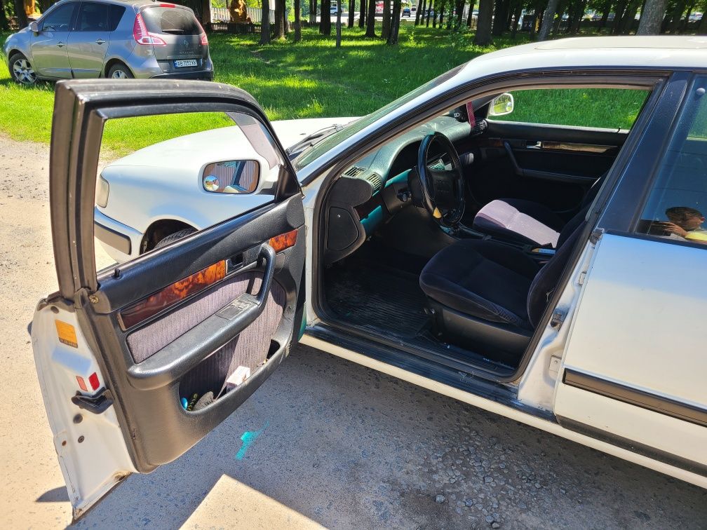 AUDI 100 C4, 2,3 газ