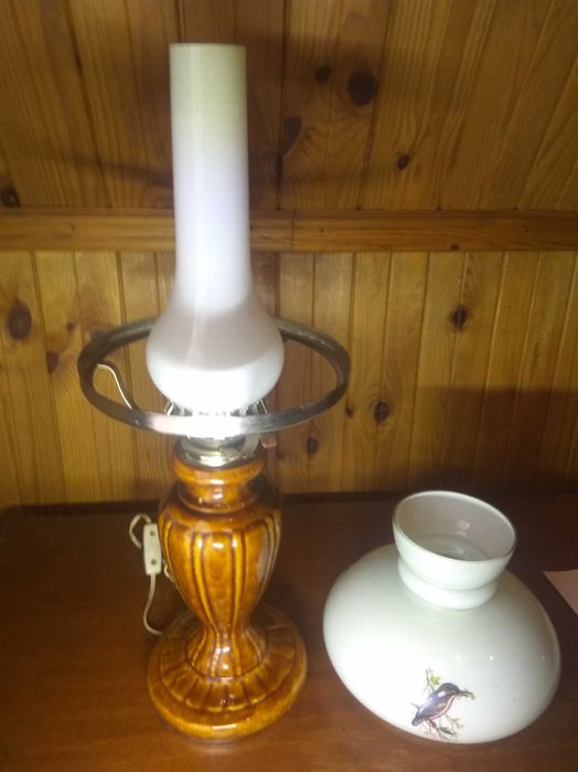 Лампа настольная.