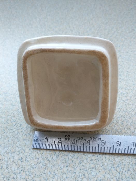 Pokrywka do fajansowego, ceramicznego pojemnika Włocławek