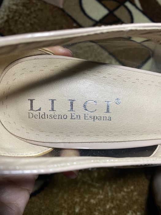 Туфлі на підборах на 39 розмір