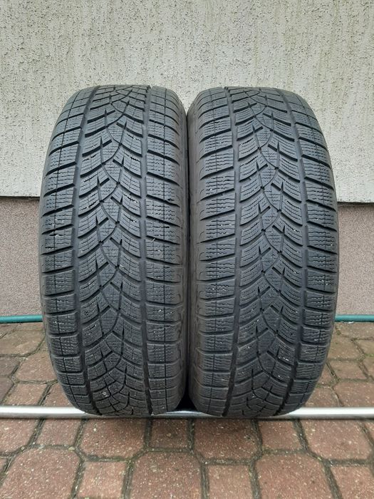 2x Opony zimowe 215/60R17 GoodYear UltraGrip Suv 7mm