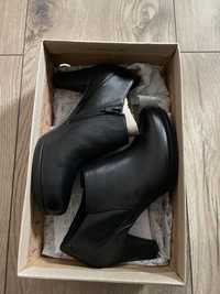 Botki Clarks 40 nowe