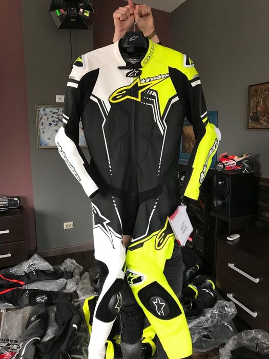 ALPINESTARS 58 розмір распрдажа мотокомбинезон dainese revit axo