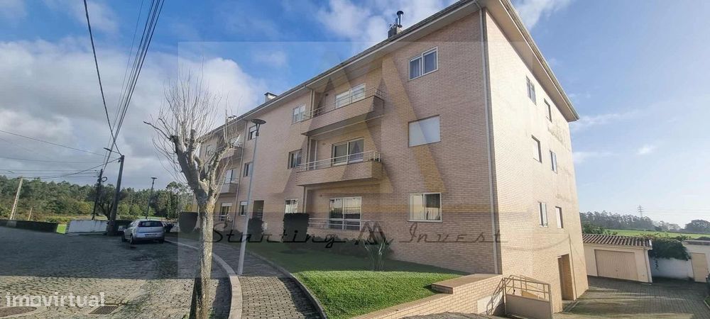 T3 com garagem fechada e jardim/quintal