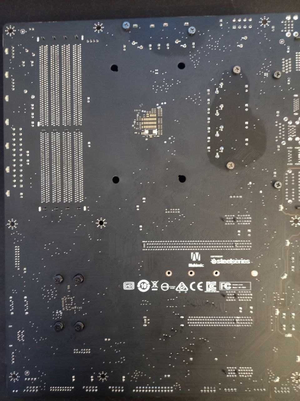 Ryzen 5 1600/DDR4 16GB 3200MHz/ MSI TOMAHAWK PLUS B350/ ASUS RX480 8g