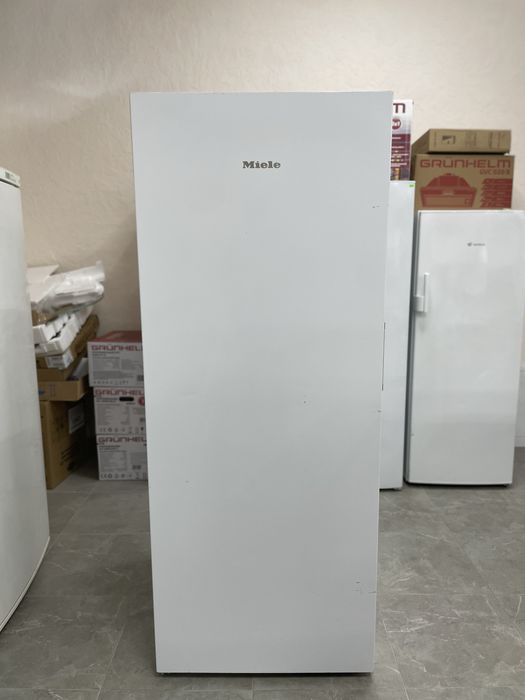 Морозильна камера Miele FN 27273 ws (Б/У)