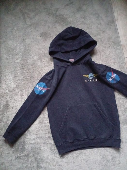 Granatowa bluza z kapturem motyw kosmosu Nasa  r. 128