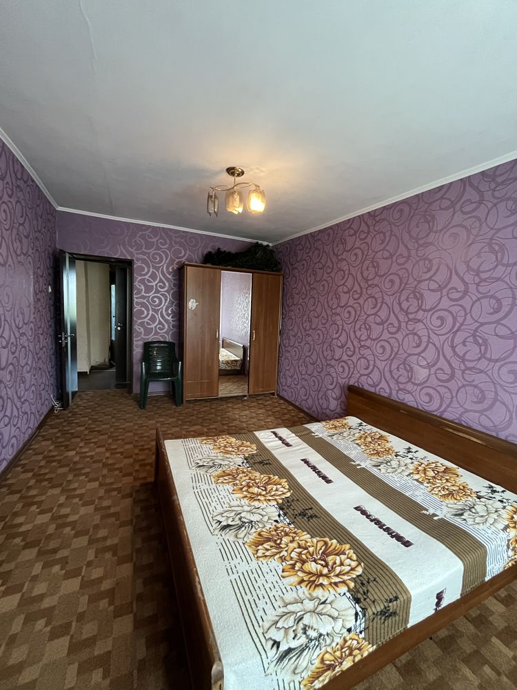 3 кімнатна квартира по вулиці Максима Чиженка