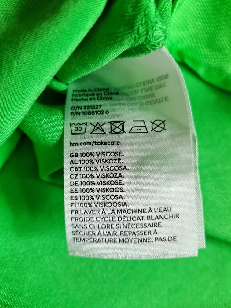 Zielona satynowa sukienka wiskoza H&M
