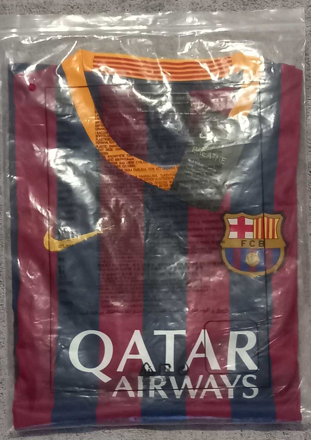 Nowa koszulka FC Barcelona, model retro, 20013/14
