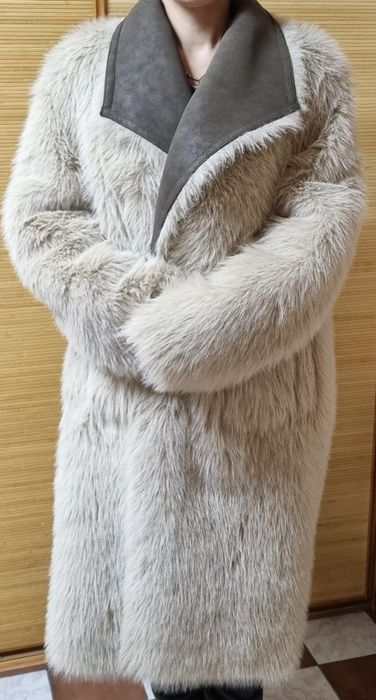 Zara dwustronny płaszcz że sztucznego futerka