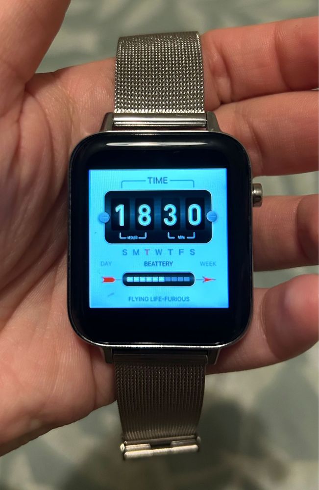One Smartwatch Squeezer Mulher