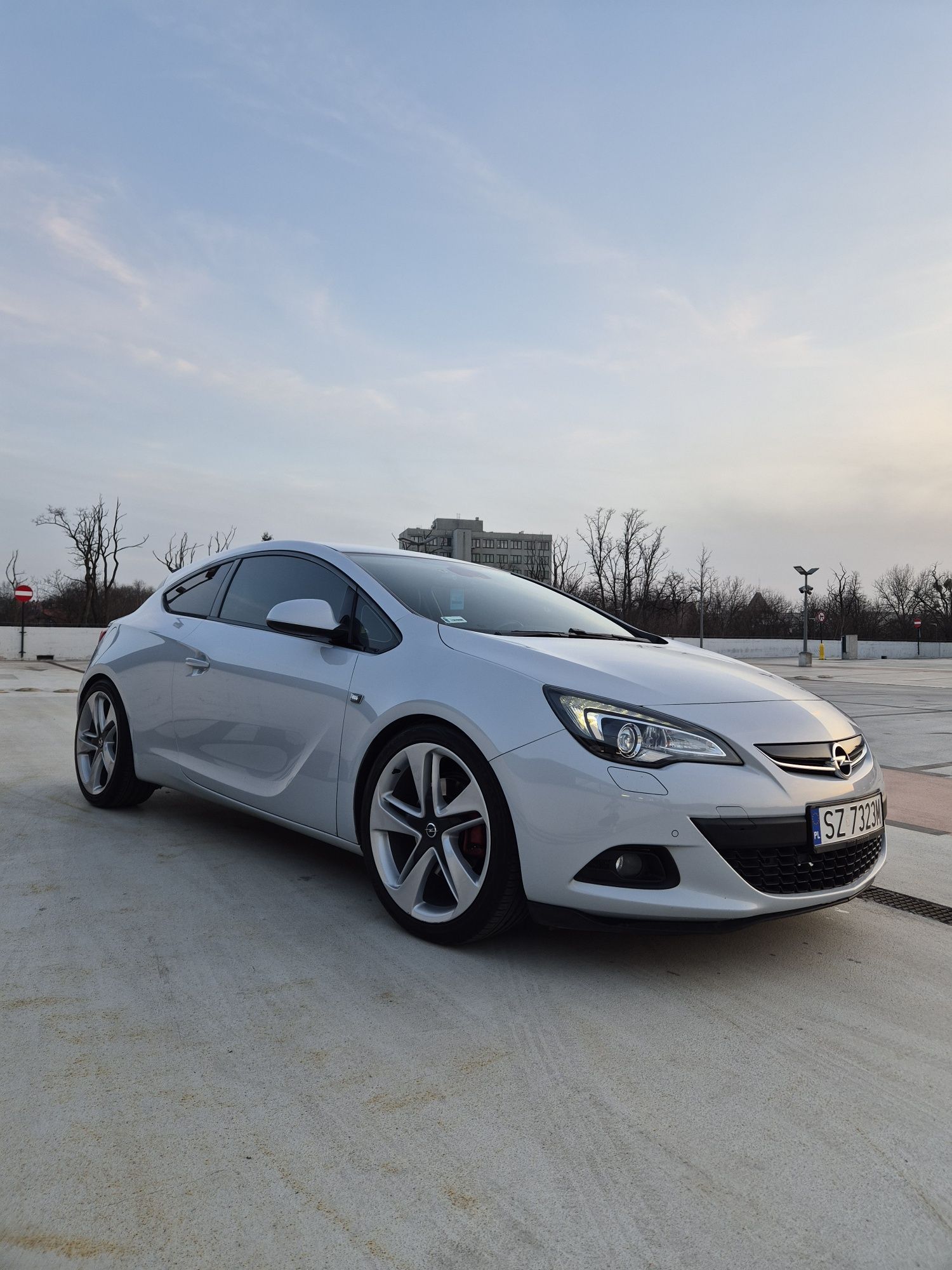 Opel Astra J GTC 2.0 CDTI 201km 458nm Doinwestowana, Ładna