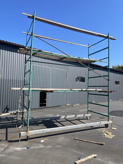 Риштування будівельне , вишка - тура будівельна , ліса будівельні