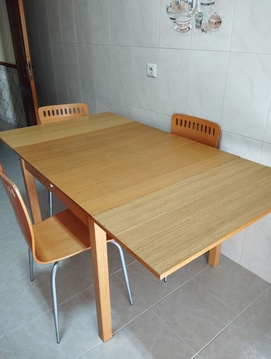 Mesa de cozinha extensível