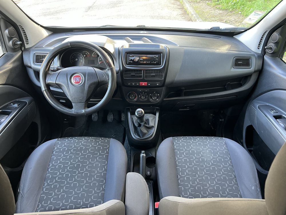 Fiat doblo 1.3  5 lugares