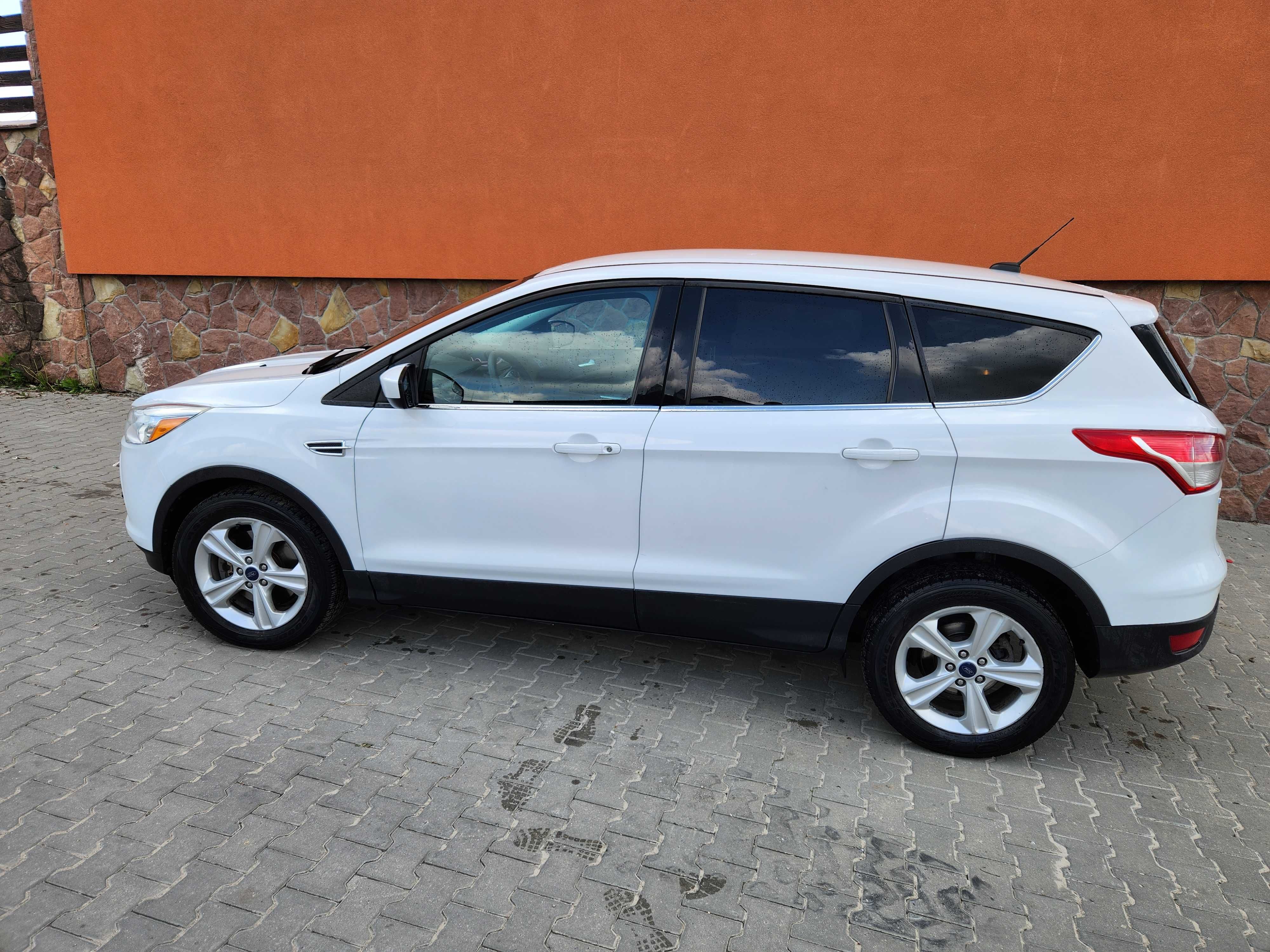 Продам Ford Escape