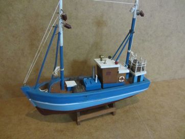 Drewniany kuter- model statku 23 cm