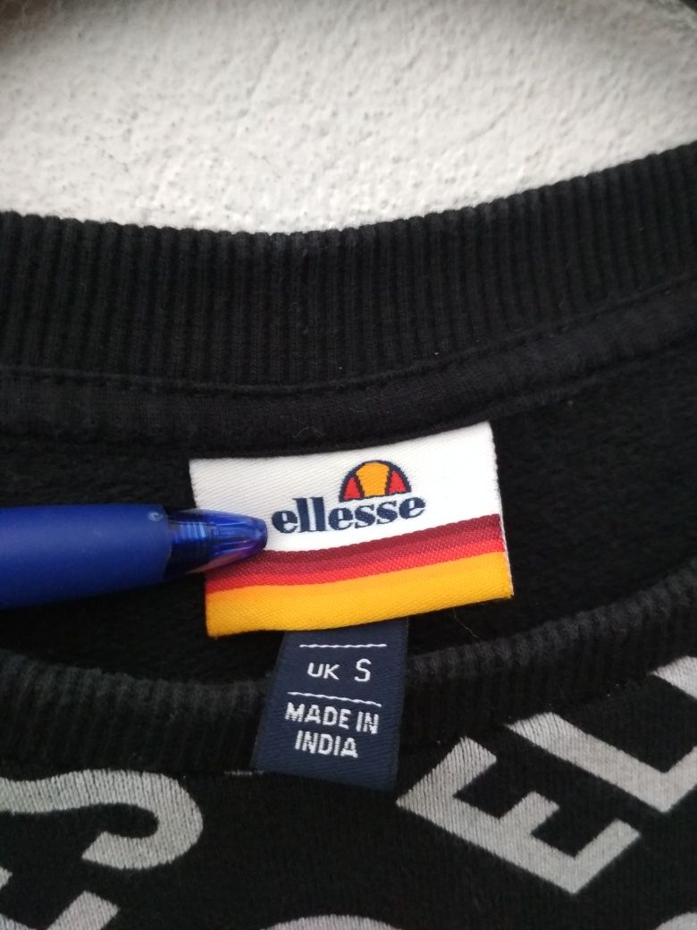 Ellesse czarna bluza w białe logo S unisex