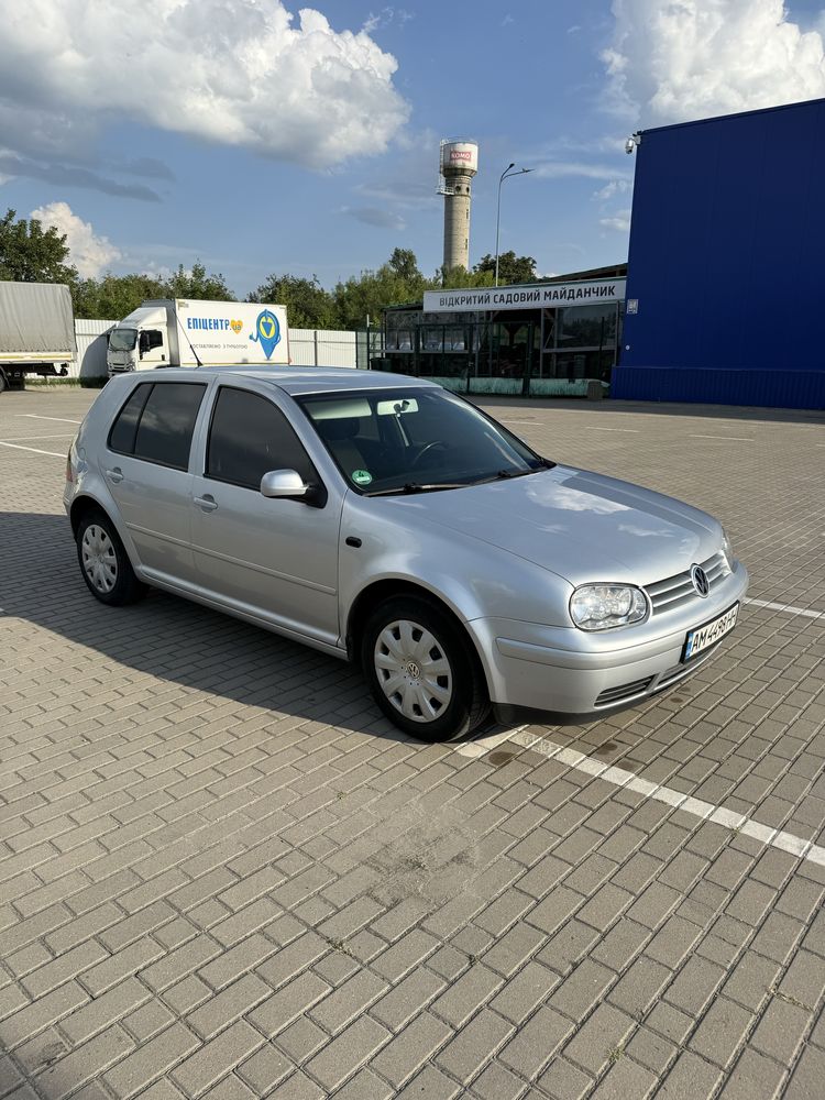 Volkswagen Golf IV 1.6 • Pacific • 2003 рік Газ/бензин