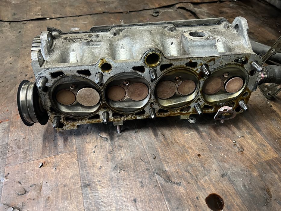 Головка Блоку 2.0 бензин 2E Volkswagen Passat B3,4 Пассат Гольф 3