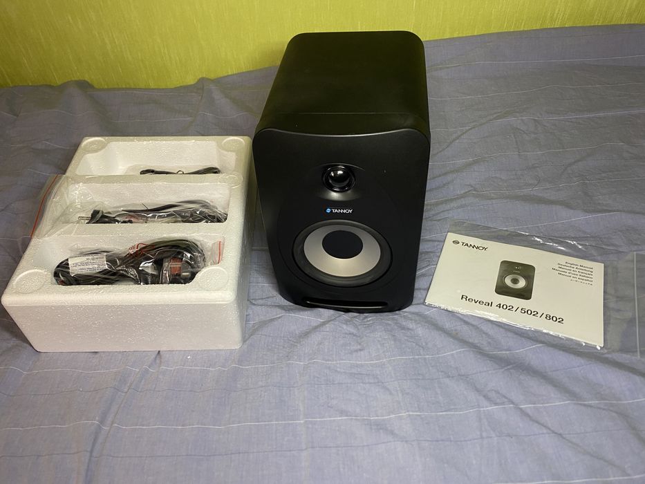 Активний студійний монітор Tannoy Reveal 502   /  акустична система