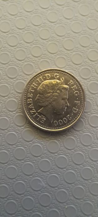 5 pensów  z roku  2000