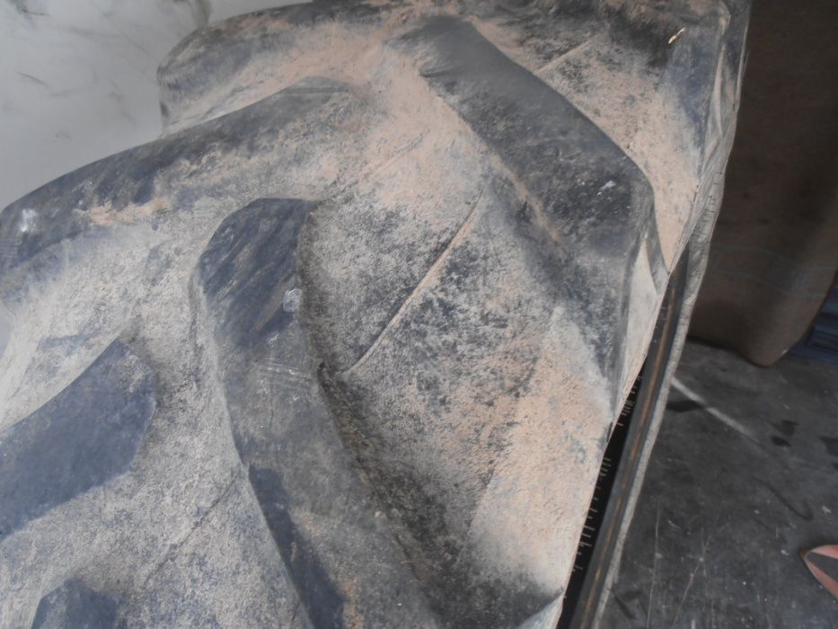 Opona 420/70 R-30