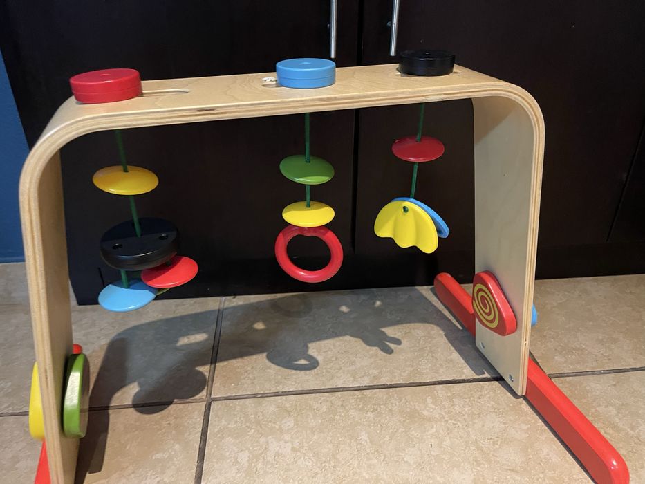 Ginasio para bebe IKEA