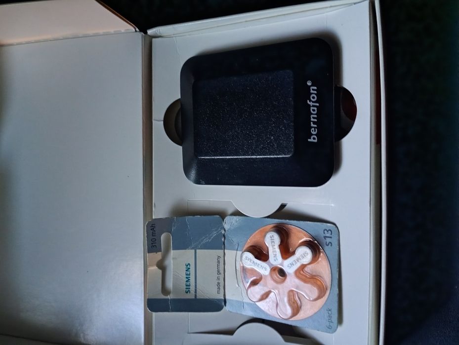 Aparat sluchowy Bernafon.