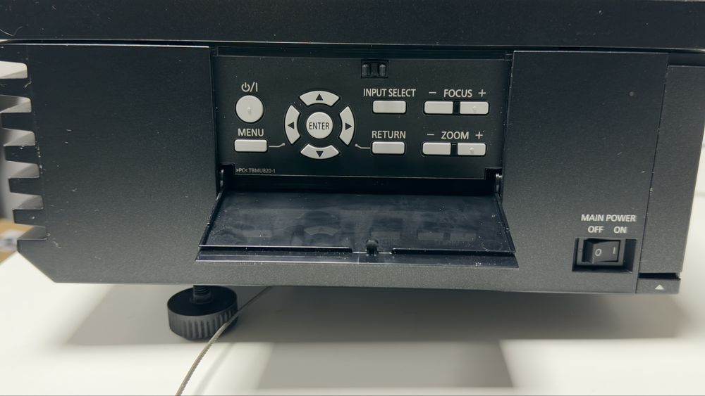 Кіно-проектор Panasonic PT-AE3000E