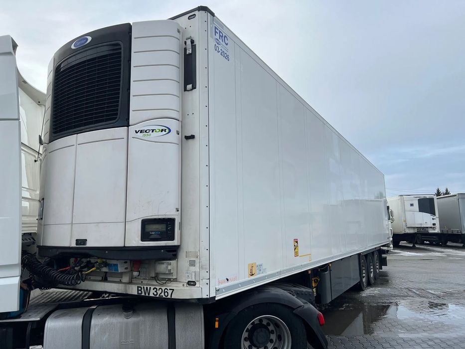 Schmitz Cargobull  Schmitz 2017, Carrier 1550, w ciągłej eksploatacji