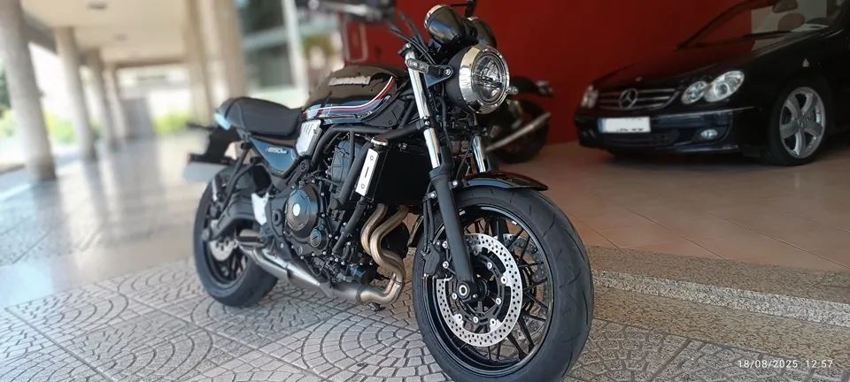 Kawasaki Z  650 RS - APENAS 35 Kms