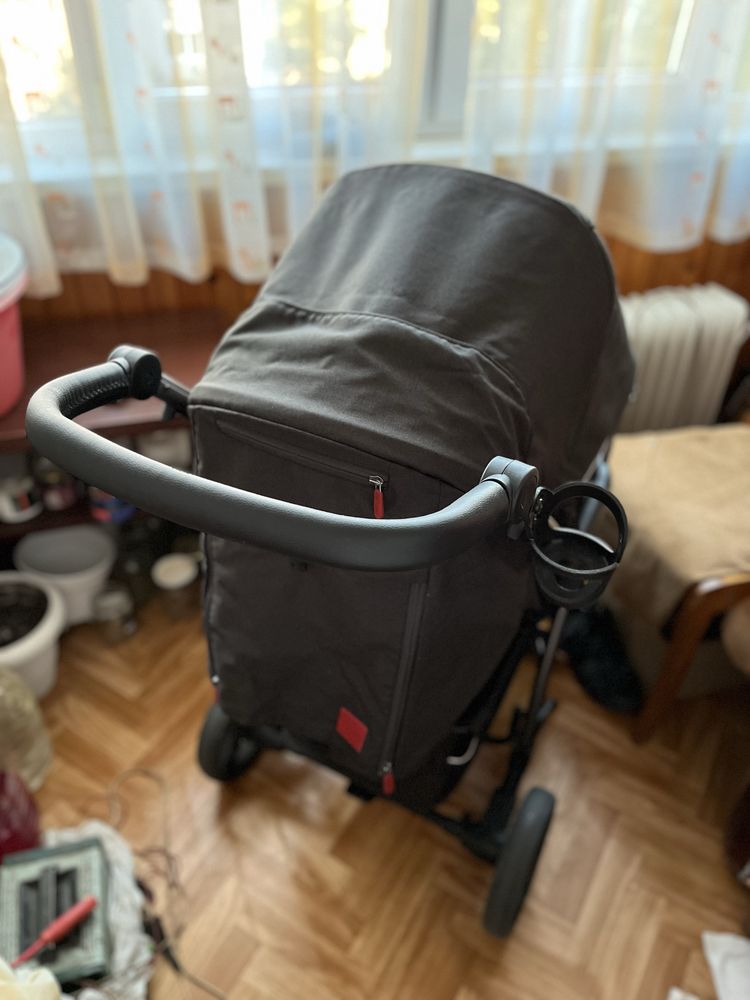 Оригінальна каляска для прогулянок carello Vito