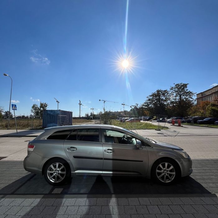 Toyota Avensis 2.0 2009r Salon PL