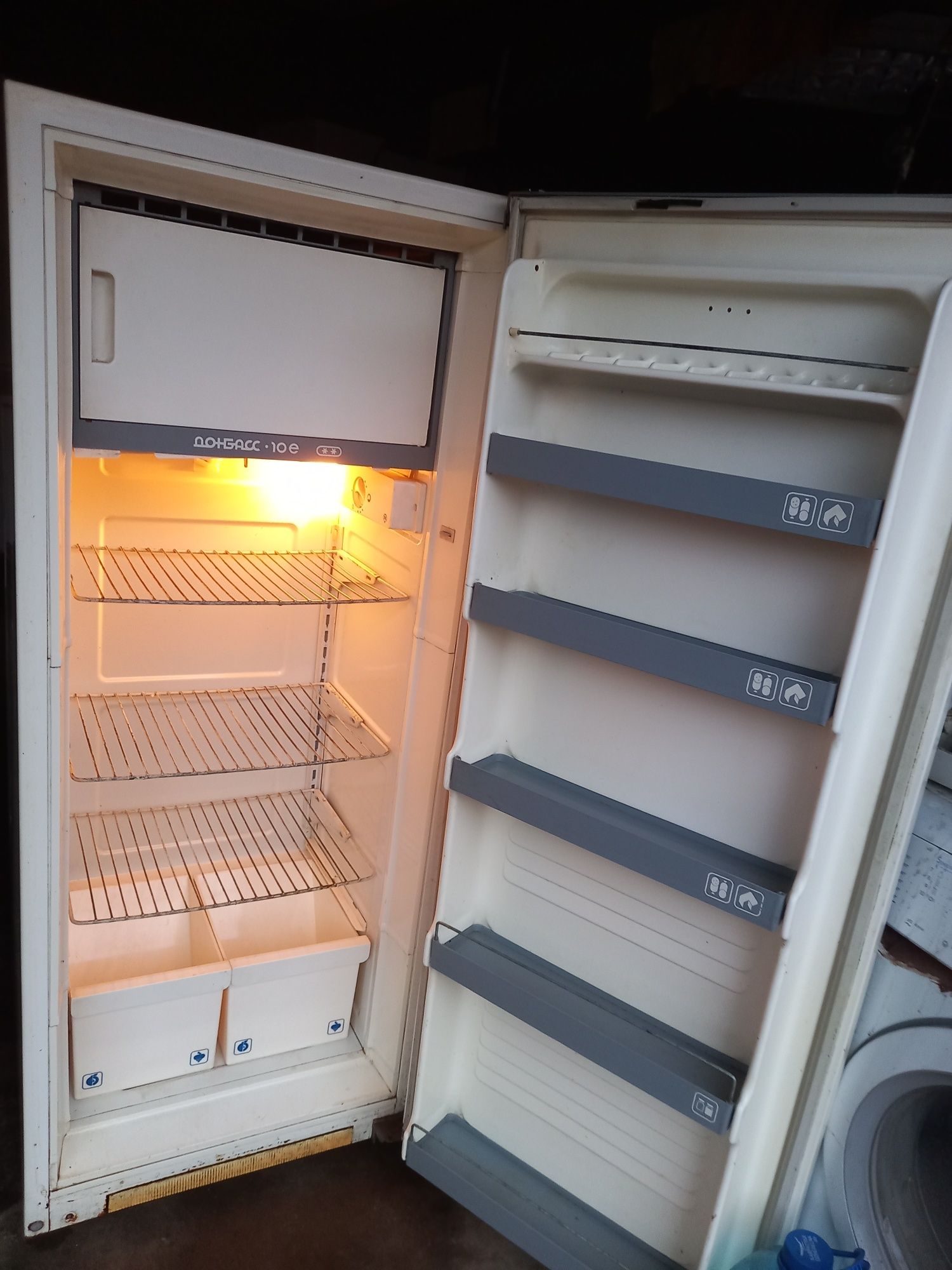 Холодильник "Донбасс-10е"