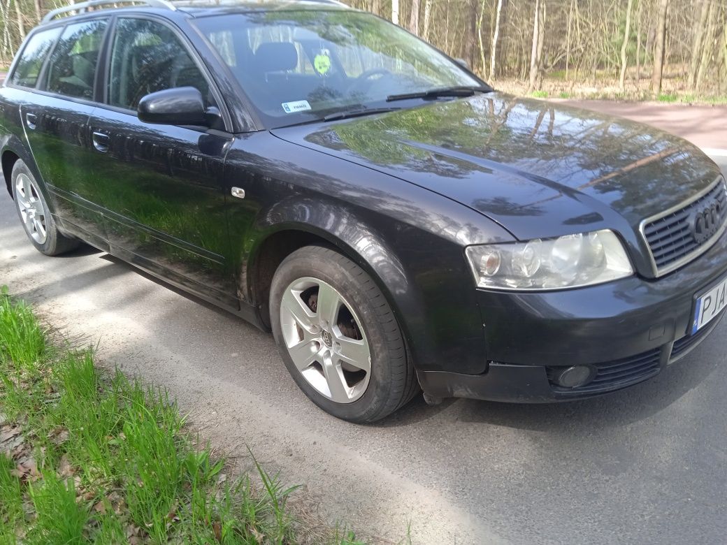 Audi A4 1.9 130km 2003r